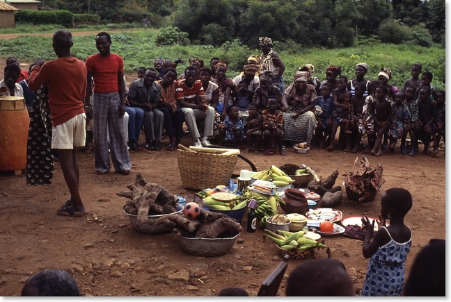 Benin Vente de paroisse 1985 EPSON142